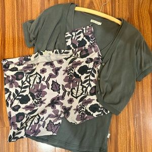 Sissy Boy NL Special Basics shrug, t, leggings. Grey and purple floral.